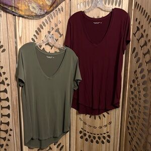 2 ABERCROMBIE & FITCH SOFT DRAPEY T’S / LARGE